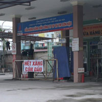 Thị trường - Tiêu dùng - Doanh nghiệp xăng dầu được tăng giá 3%