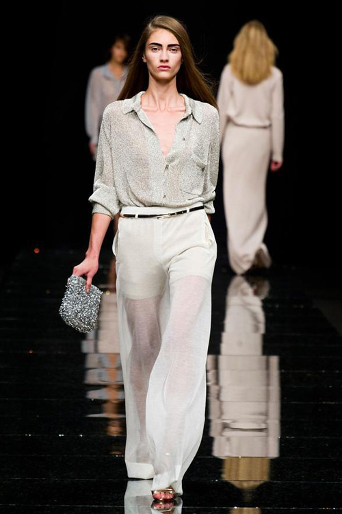 Mặc xuyên thấu đẹp và không phản cảm - 8