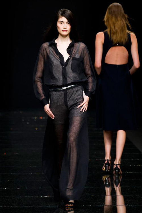 Mặc xuyên thấu đẹp và không phản cảm - 4