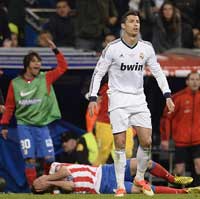 Bóng đá - Xô xát sau thẻ đỏ của Ronaldo
