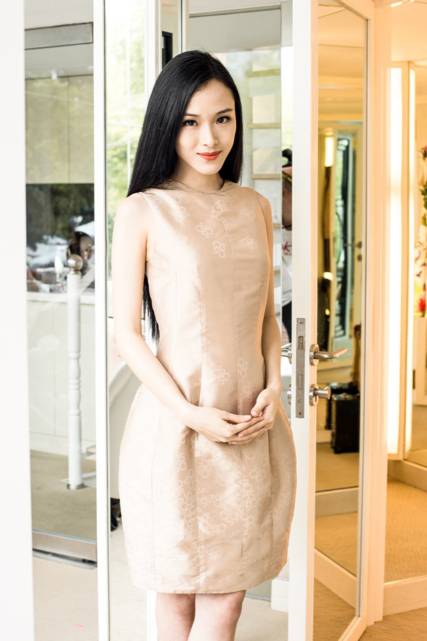 Các người đẹp duyên dáng tại tiệc đêm - 8