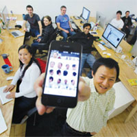 Tài chính - Bất động sản - Triệu phú gốc Việt: Facebook sẽ thất bại