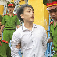 Pháp luật - Va quẹt xe, rủ bạn đến đâm chết người