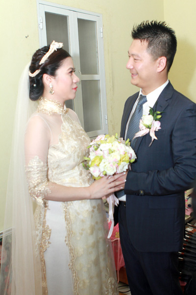 Mỹ Dung mang bầu vẫn làm cô dâu xinh - 3