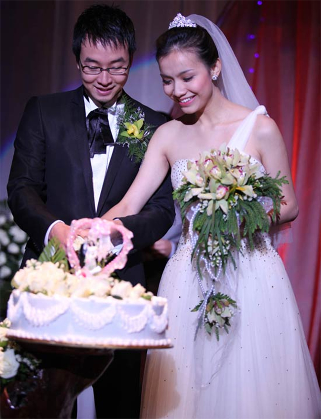 Thùy Lâm và chú rể kết hôn sau mối tình kéo dài đến 5 năm