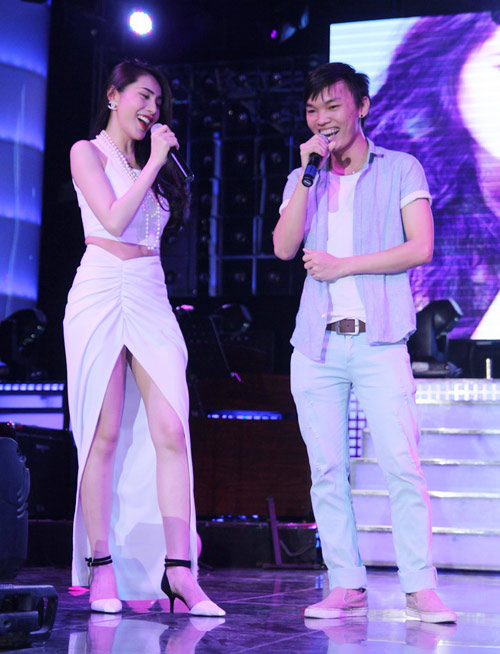 Thủy Tiên gợi cảm "hớp hồn" fan - 4