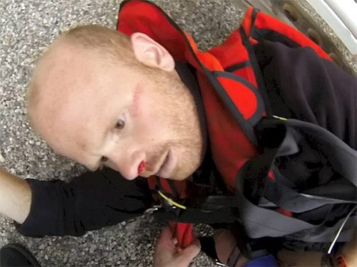 Chết hụt khi nhảy từ độ cao 300m - 6