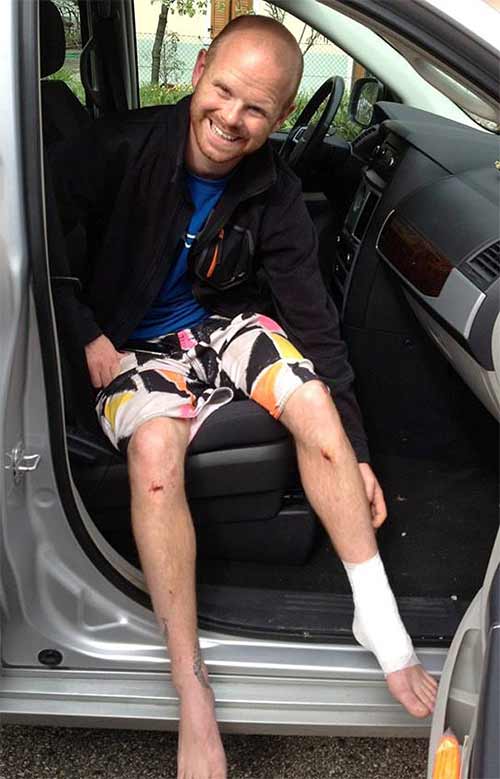 Chết hụt khi nhảy từ độ cao 300m - 7