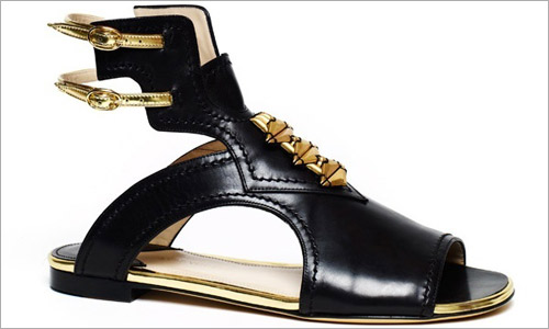 Chọn sandal xinh cho mùa nghỉ biển - 16