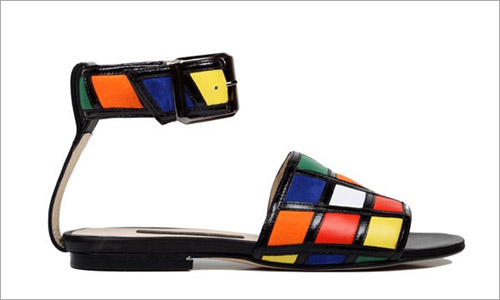 Chọn sandal xinh cho mùa nghỉ biển - 7