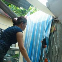 Tin tức trong ngày - Lốc xoáy phá hàng loạt ngôi nhà giữa Thủ đô