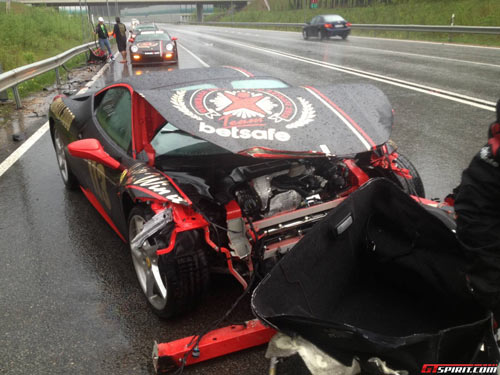 “Ngựa hoang, bò mộng” tử nạn tại Gumball 3000 - 7