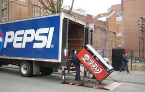 Coca và Pepsi: Những pha “dìm hàng” kinh điển - 7