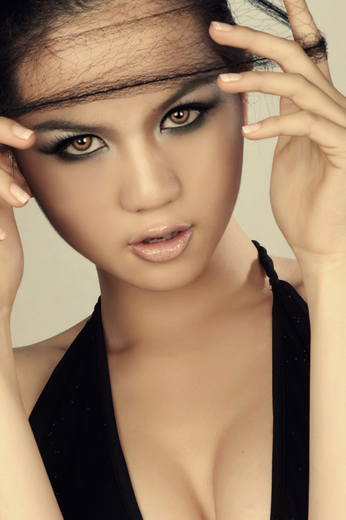 Ngỡ ngàng xem sao Việt... "lột da"! - 5