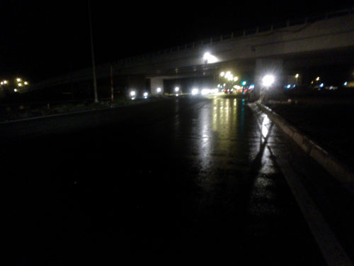 Thiệt hại lớn vì mất điện đột ngột - 2