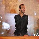 Tin tức trong ngày - Nick Vujicic chào Việt Nam