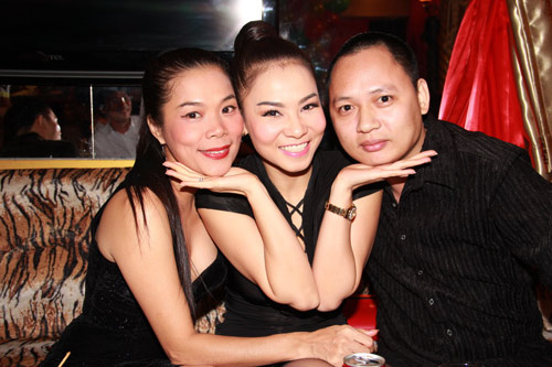 Thu Minh quậy tưng bên các CĐHH - 6