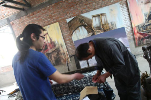 TQ: Bố làm mẫu nude lấy tiền trị bệnh cho con - 3