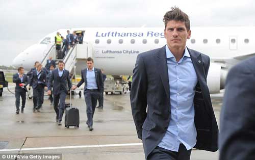 Dortmund và Bayern đã đến London - 5
