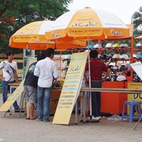 Thị trường - Tiêu dùng - Ế ẩm mũ bảo hiểm trợ giá