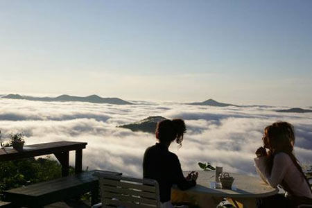 Phiêu bồng giữa biển mây trên đỉnh Unkai Terrace - 1