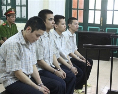 Nỗi ân hận của kẻ dắt em trai vào tội ác - 1
