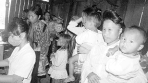 “Hoang đảo” không còn đói - 1
