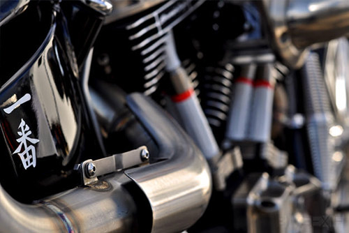 Harley-Davidson Cross Bones – Gã khổng lồ dữ tợn - 5