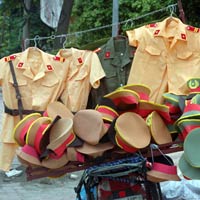 Tin tức trong ngày - Bán trang phục công an "nhái" giữa Thủ đô