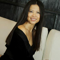 Xu hướng thời trang - Hà Linh Thư đưa thiết kế đến Paris