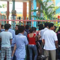 Giáo dục - du học - Đà Nẵng: Trắng đêm đăng ký vào trường mầm non