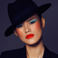 Người mẫu - Hoa hậu - Tuyết Lan ấn tượng trên tạp chí Canada