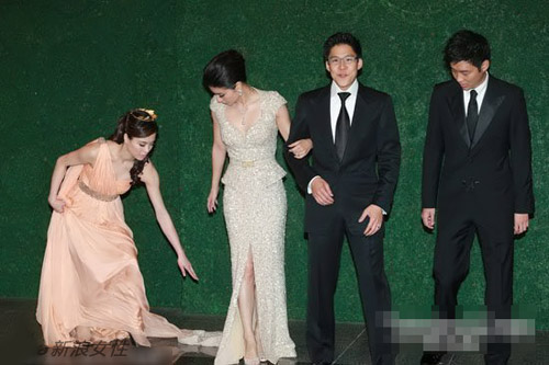 Mỹ nhân Cbiz khổ sở vì váy lượt thượt - 9