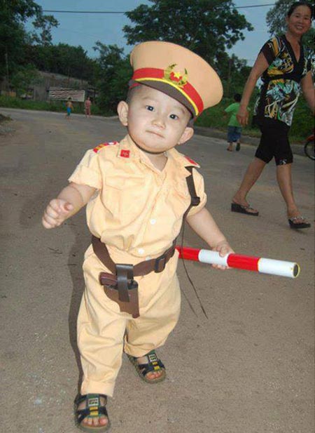 10 hình ảnh vui về cảnh sát giao thông - 10