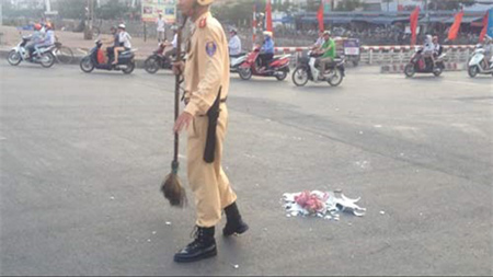 10 hình ảnh vui về cảnh sát giao thông - 3