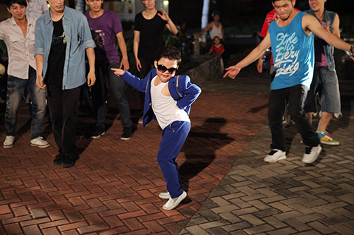 Phim của Psy nhí “sặc mùi” Hàn Quốc - 9