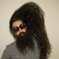 Phi thường - kỳ quặc - "Sốt" vì anh chàng rao bán tóc "còn zin"