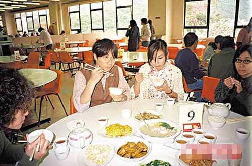 Tân dòng sông ly biệt lộ ảnh “nhắng nhít” - 13