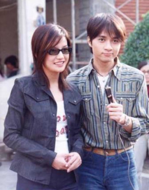 Tân dòng sông ly biệt lộ ảnh “nhắng nhít” - 8