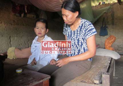 "Làng góa chồng" và mảnh đời đau thương - 1