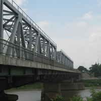 Pháp luật - HN: Chồng ném vợ bại liệt xuống sông Đuống