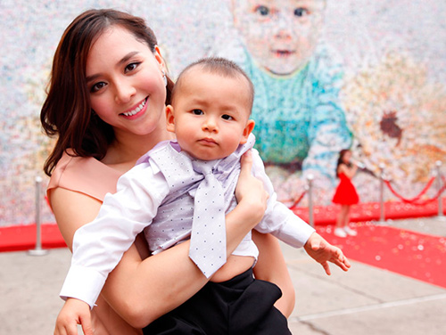 Thiên Lý lần đầu đưa quý tử đi sự kiện - 9