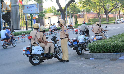 Chùm ảnh: Thí sinh thi TN môn đầu tiên - 10