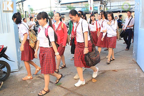 Chùm ảnh: Thí sinh thi TN môn đầu tiên - 4