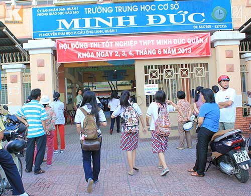 Chùm ảnh: Thí sinh thi TN môn đầu tiên - 9