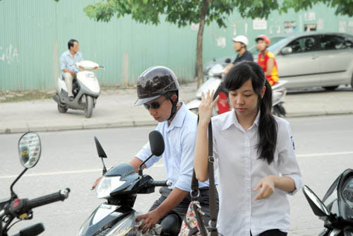 Chùm ảnh: Thí sinh thi TN môn đầu tiên - 1