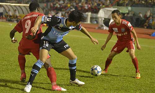 “Chelsea Việt Nam” giành cup đầu tiên - 1