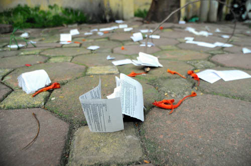 Thi Ngữ Văn: Thí sinh vẫn mang theo "phao" - 5