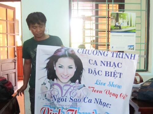 Bầu sô bức xúc vì "gà" bị giam giữ - 2