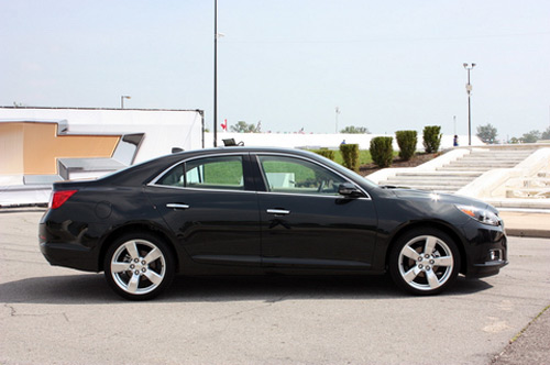 Chevrolet Malibu: Chiếc sedan tầm trung mới - 4